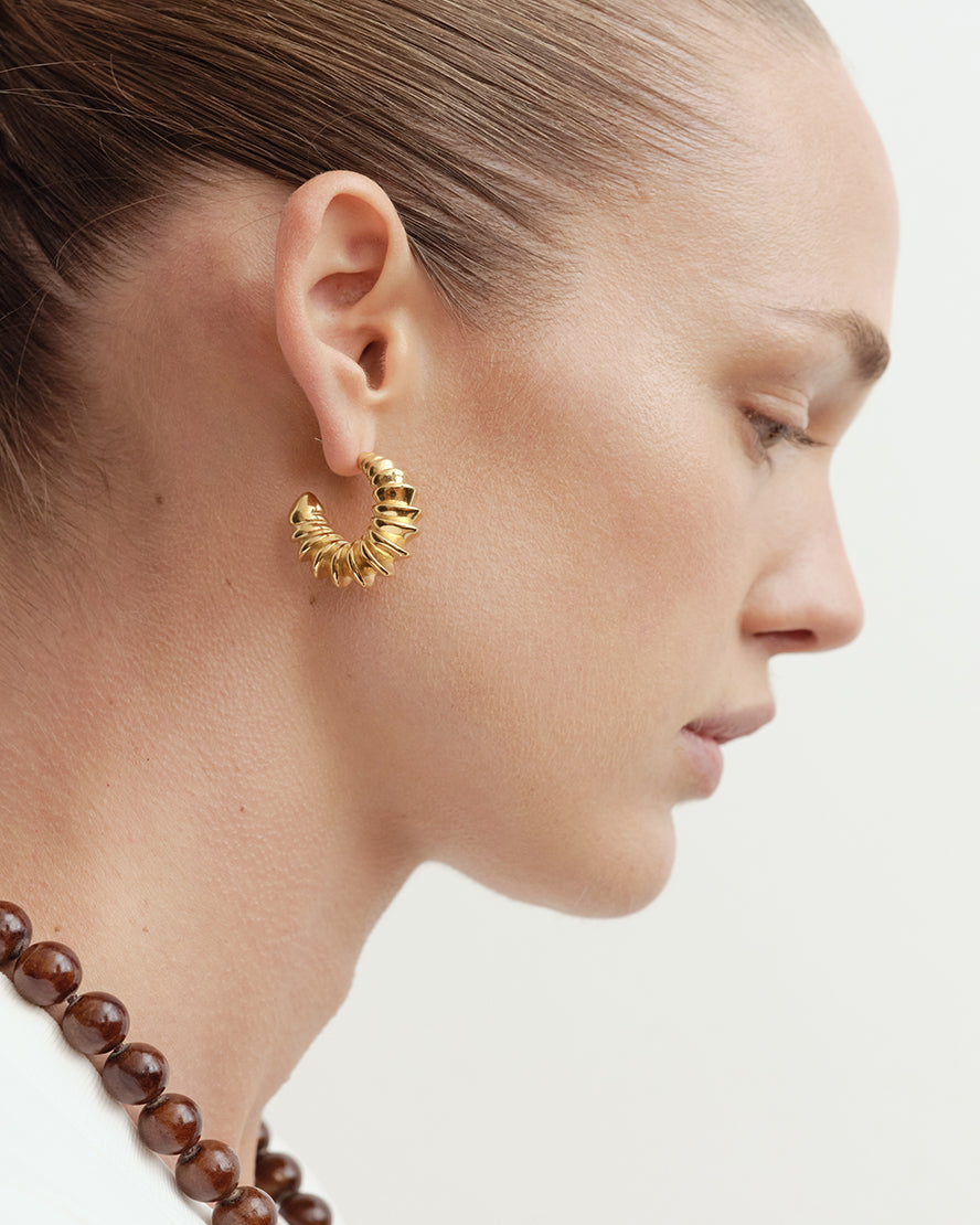 Mari Hoop Earrings Gold