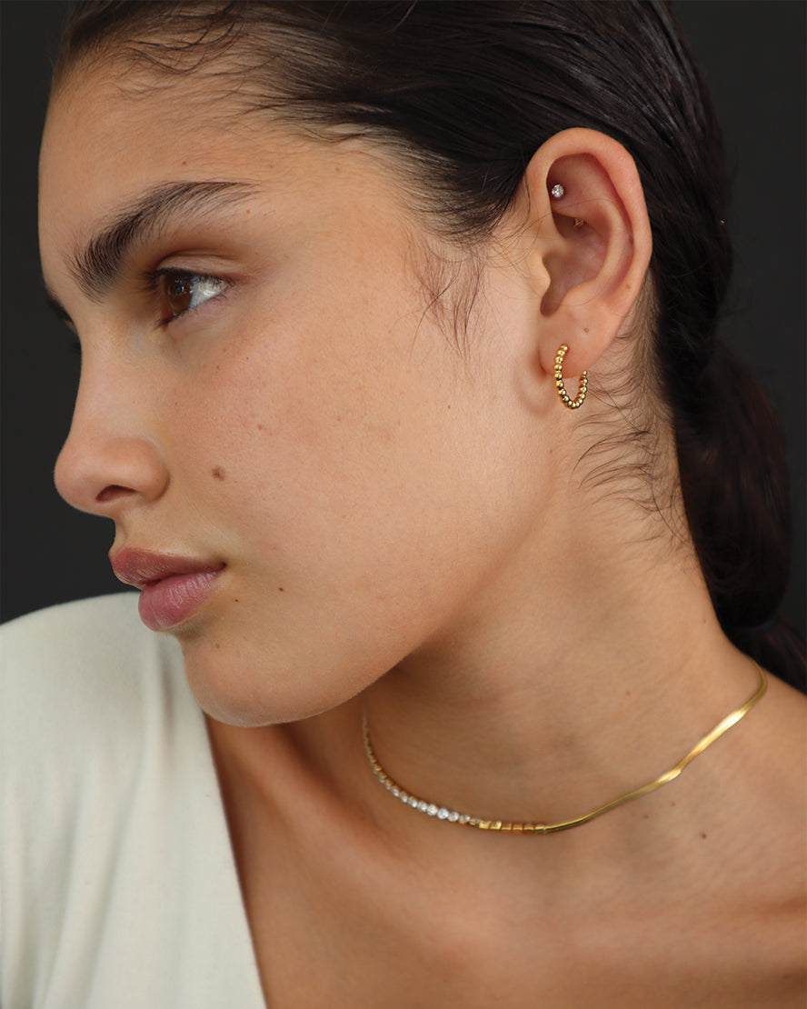 Isolde Huggies in Gold