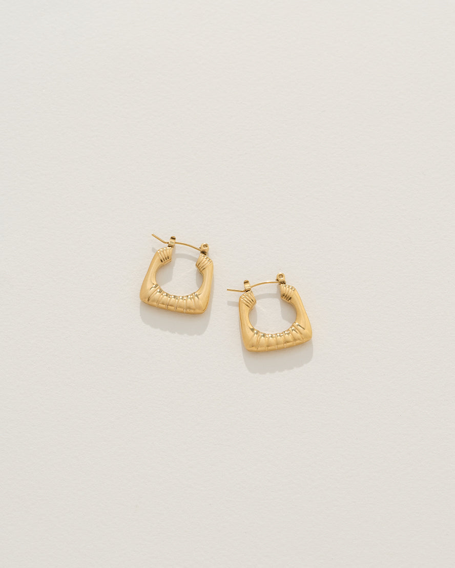 Lyra Hoops in Gold