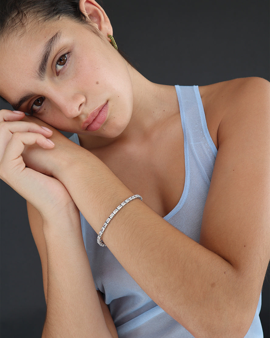 Naya Bangle in Silver