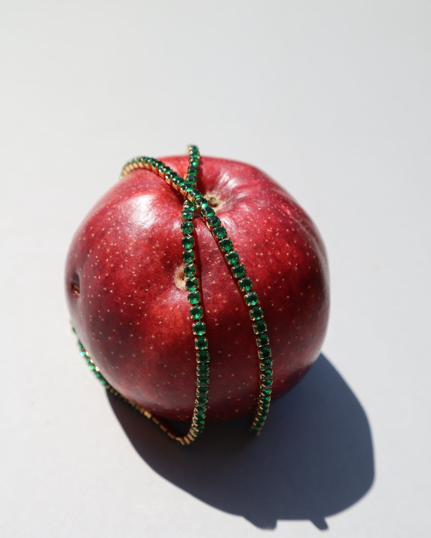 nicholas-necklace-in-green-gold