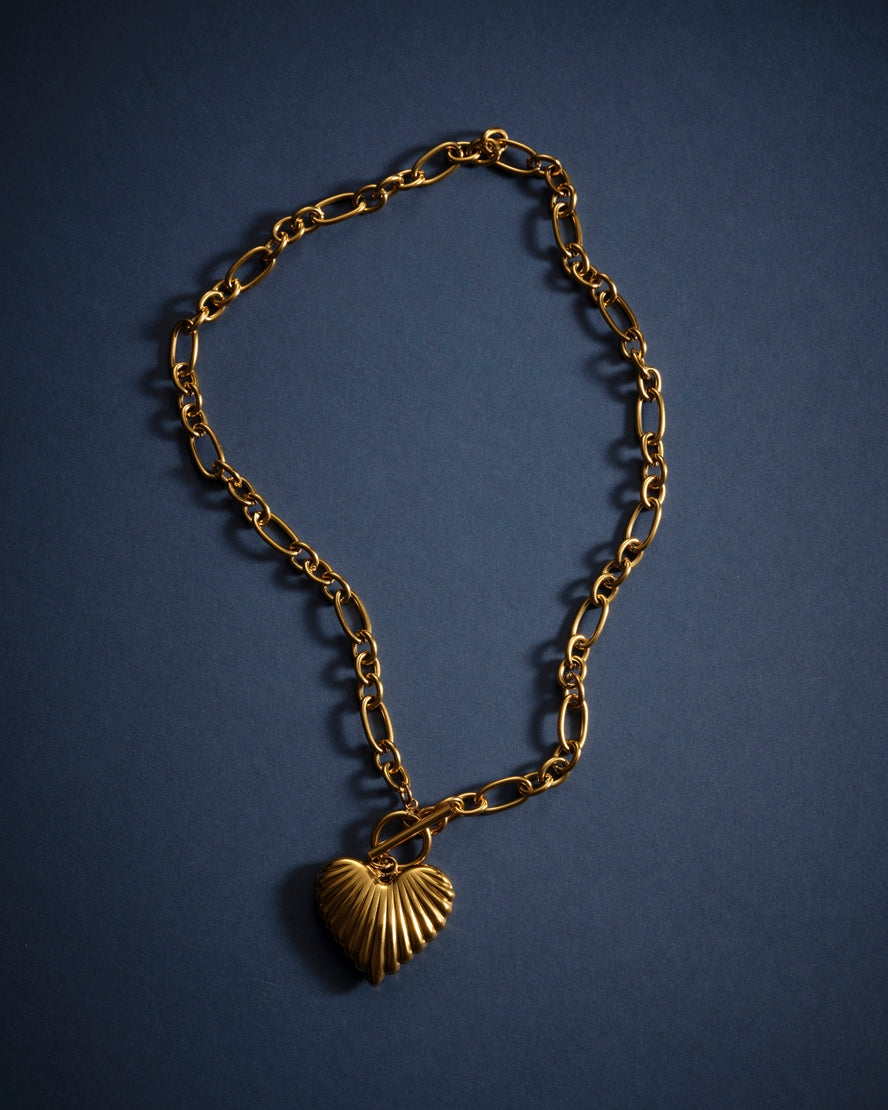 priella-necklace-in-gold