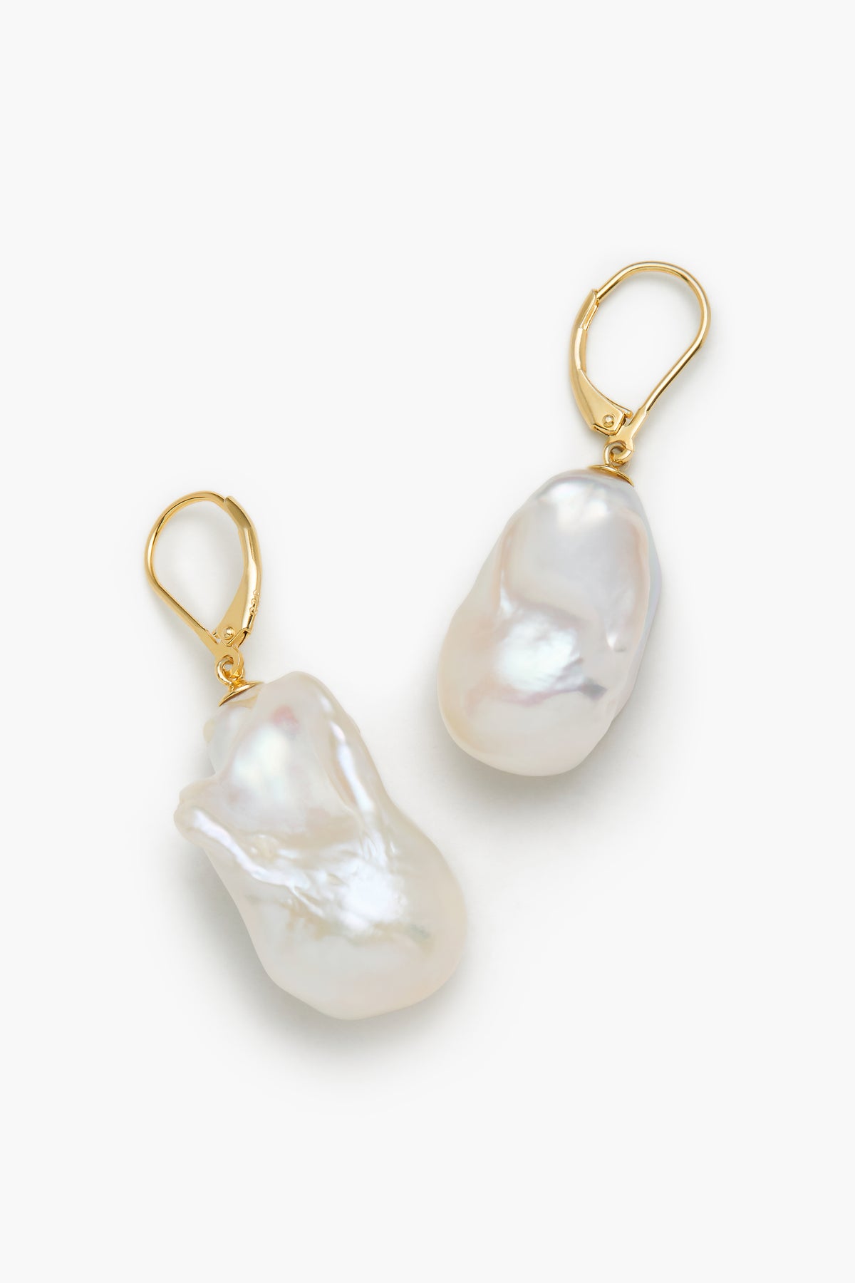 Cocoon Pearl Earrings Gold