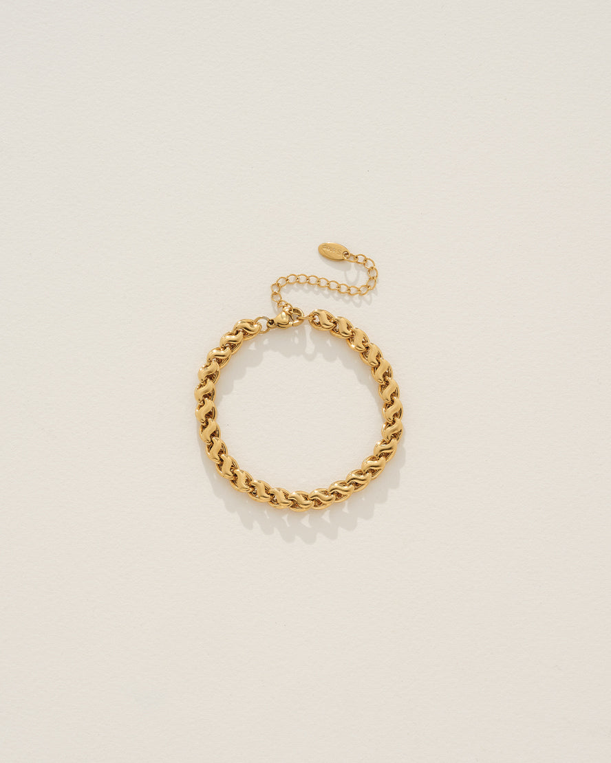 Zoelle Bracelet in Gold