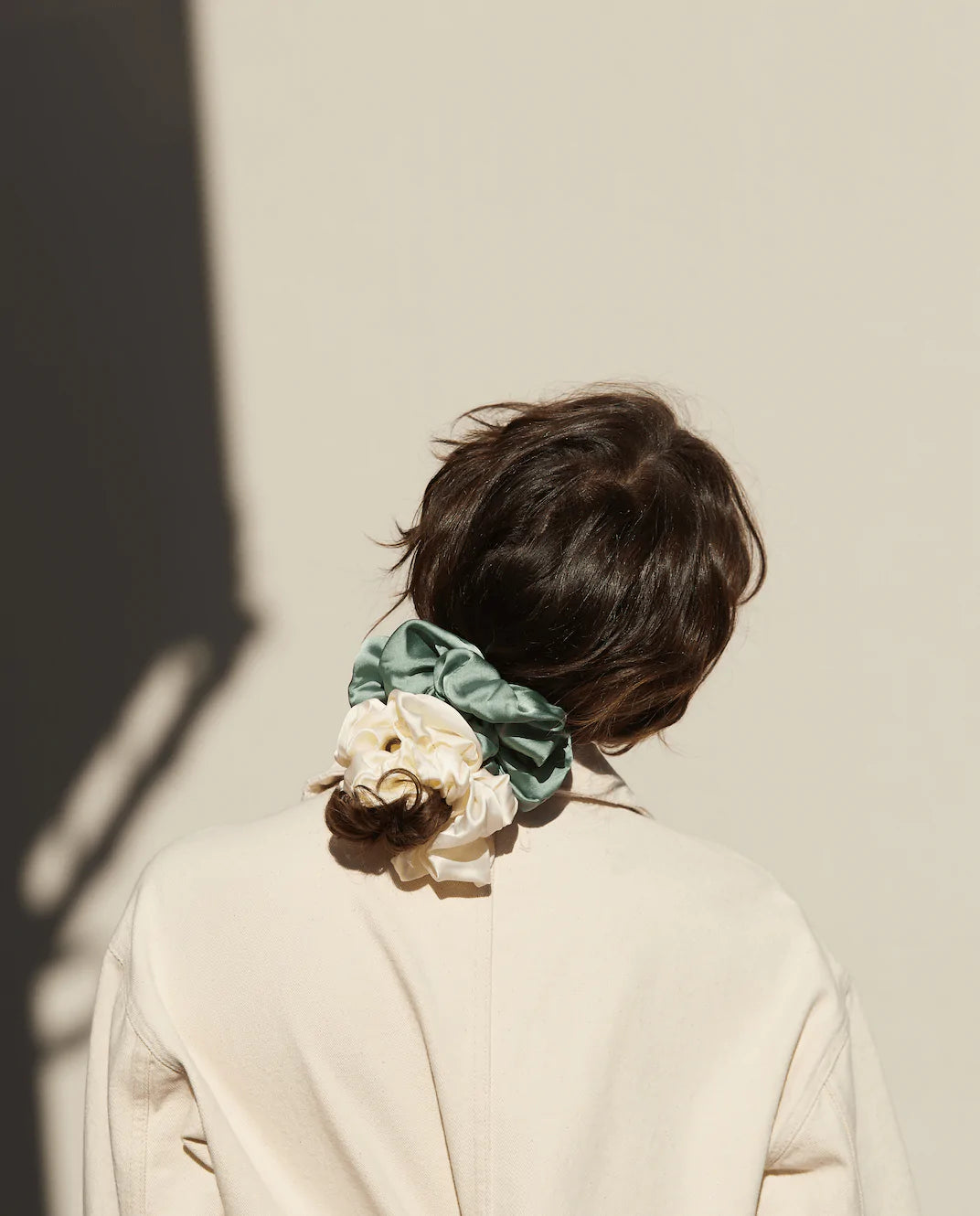 5 WAYS TO WEAR A SCRUNCHIE - Reliquia Jewellery