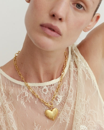 Priella Necklace in Gold