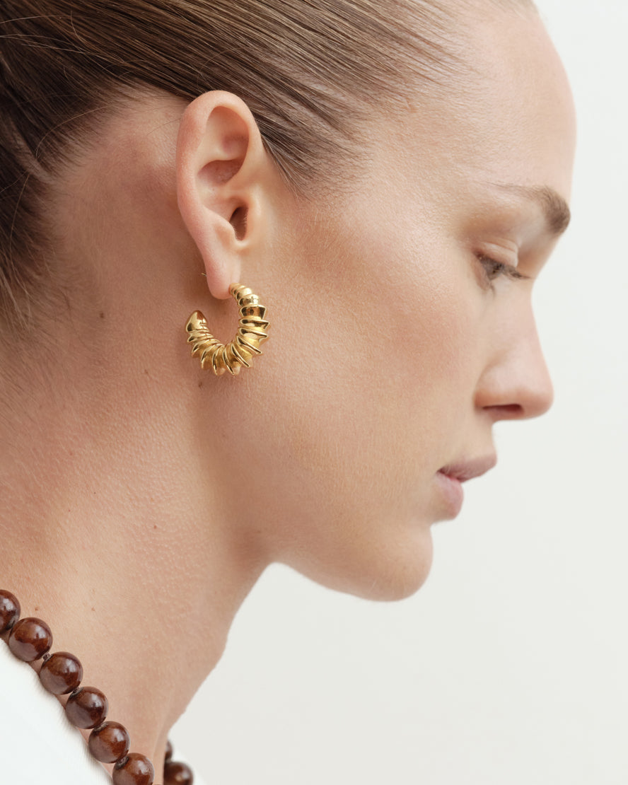 Mari Hoop Earrings Gold