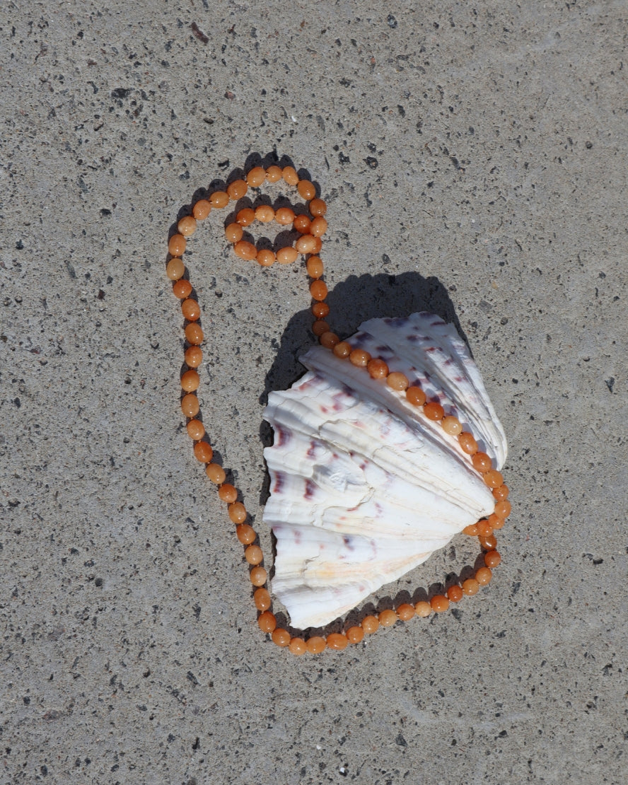 vera-necklace-tan