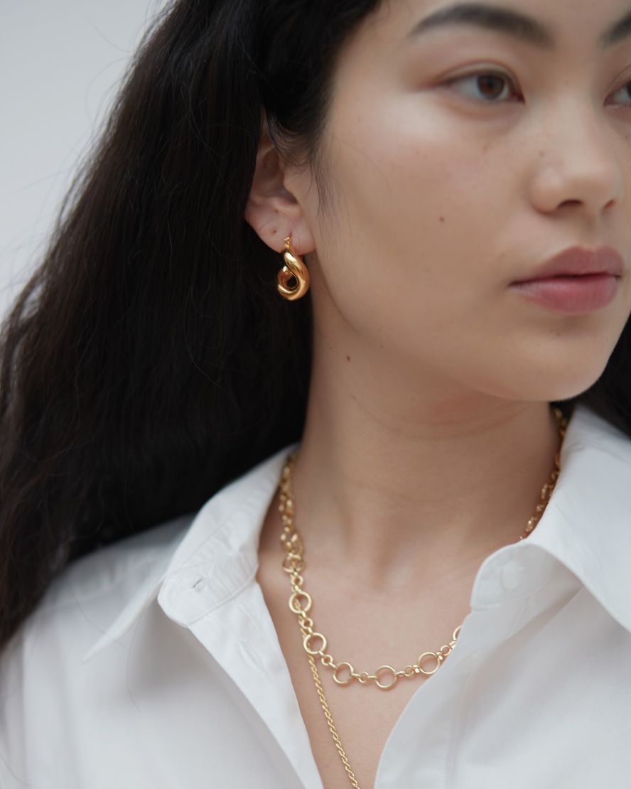 Agnes Earrings in Gold