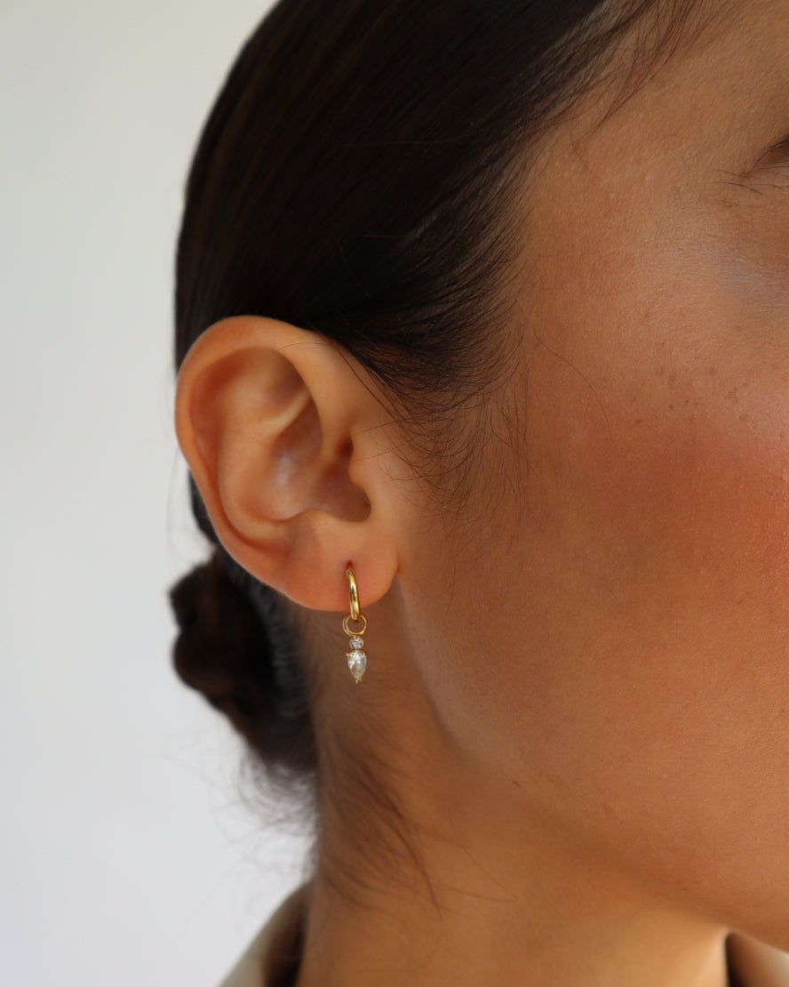 Amara Earrings in Gold/Crystal