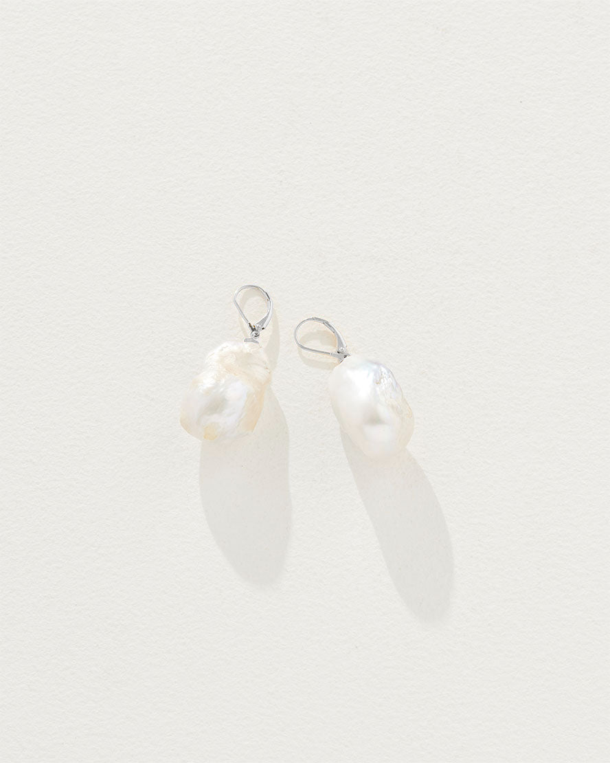 Cocoon Pearl Earrings Silver