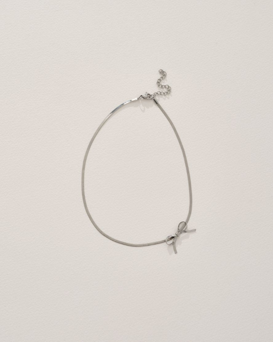 Kayla Necklace in Silver