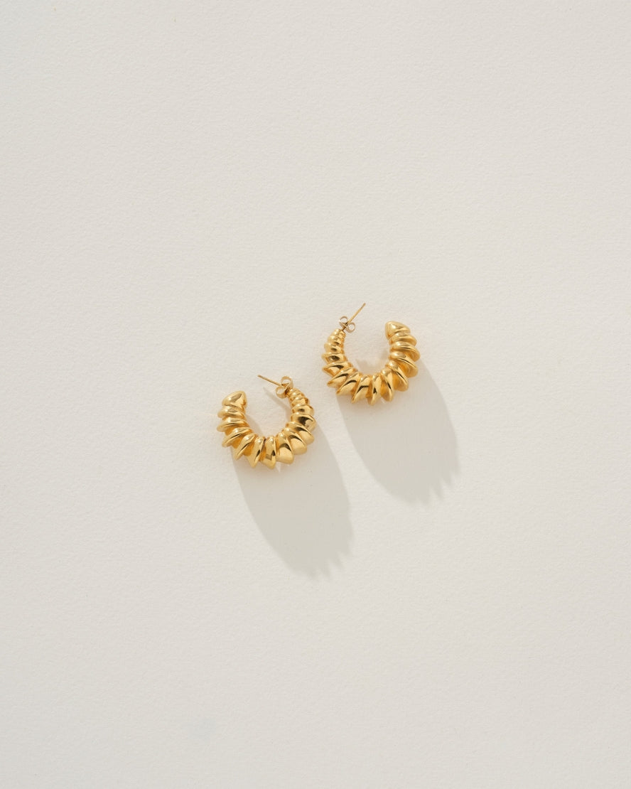Mari Hoop Earrings Gold