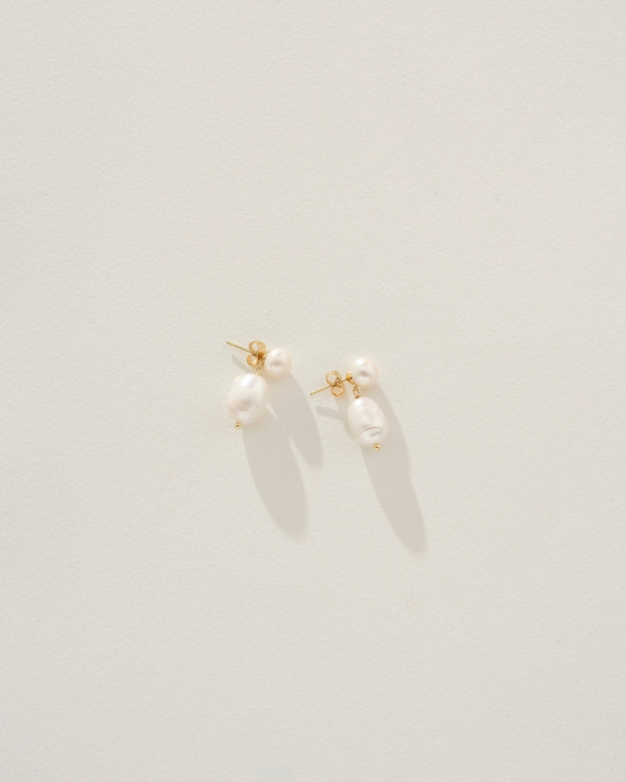 Gennie Pearl Earrings