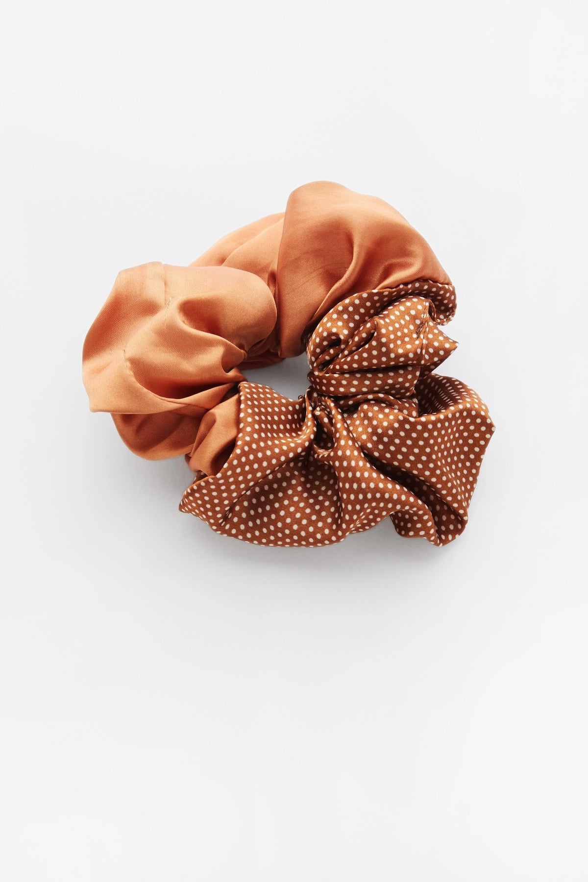 Cindy Semi Dot Scrunchie Orange - Reliquia Jewellery