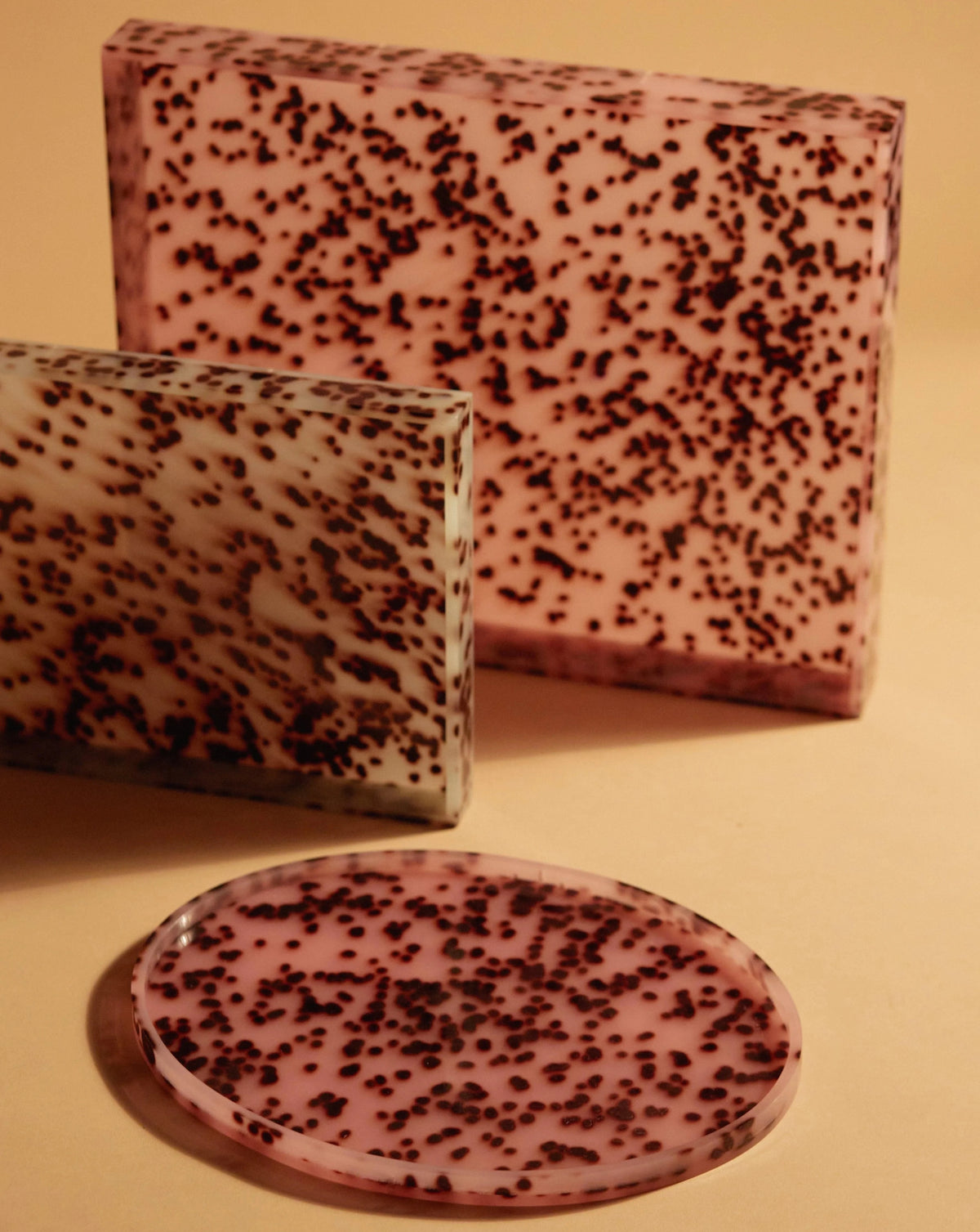 Oval Tray Pink Spots - Reliquia Jewellery